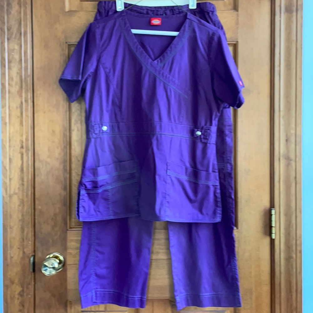 Dickies Scrubs